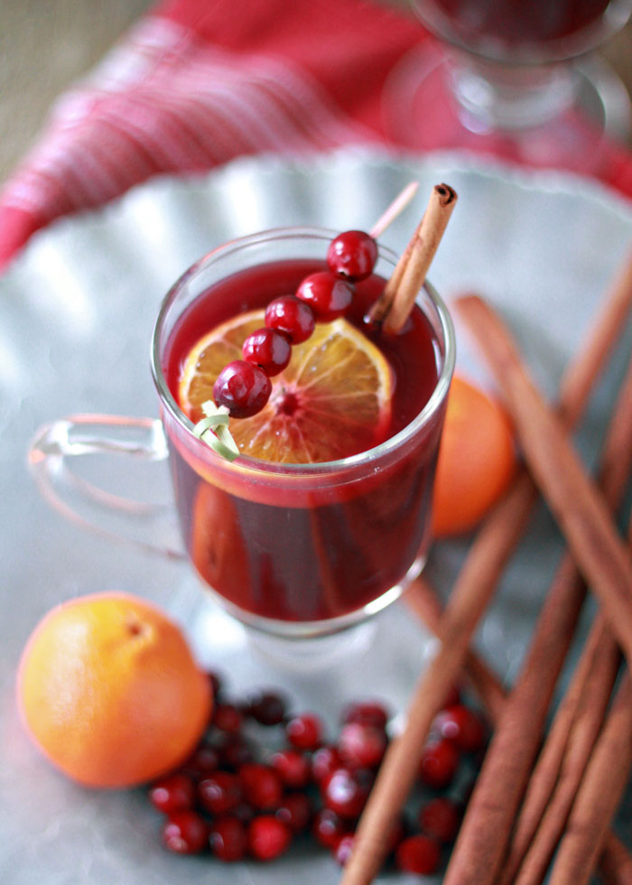 cranberry-orange-mulled-wine