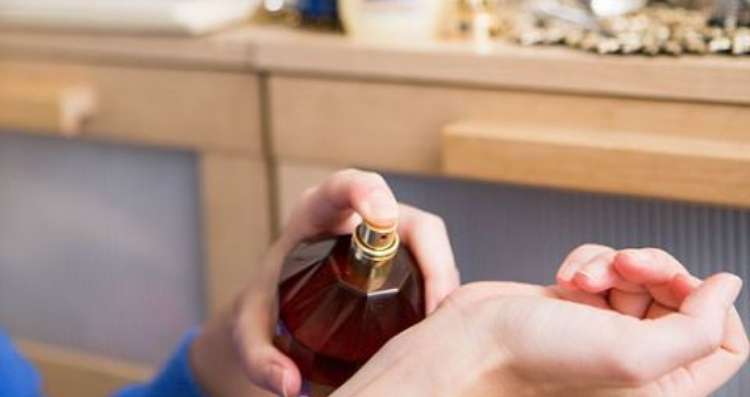 apply vaseline to hold scent longer