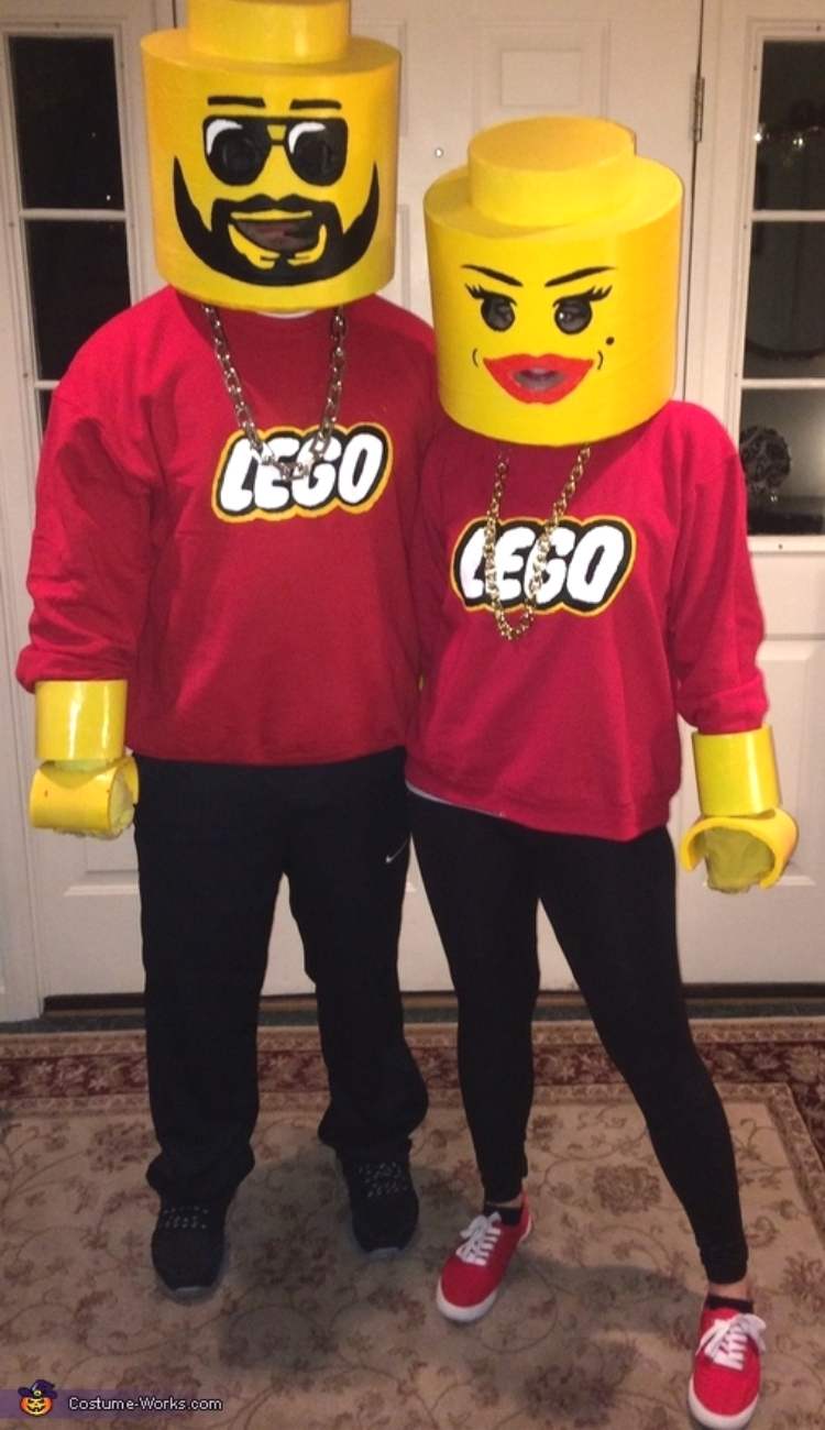 easy couples costume - lego_couple-costume