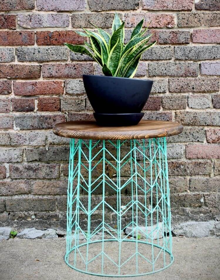 DIY wire basket side table patio diy ideas