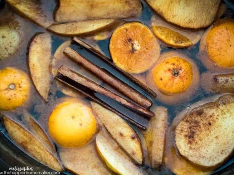 pears, oranges, cinnamon sticks