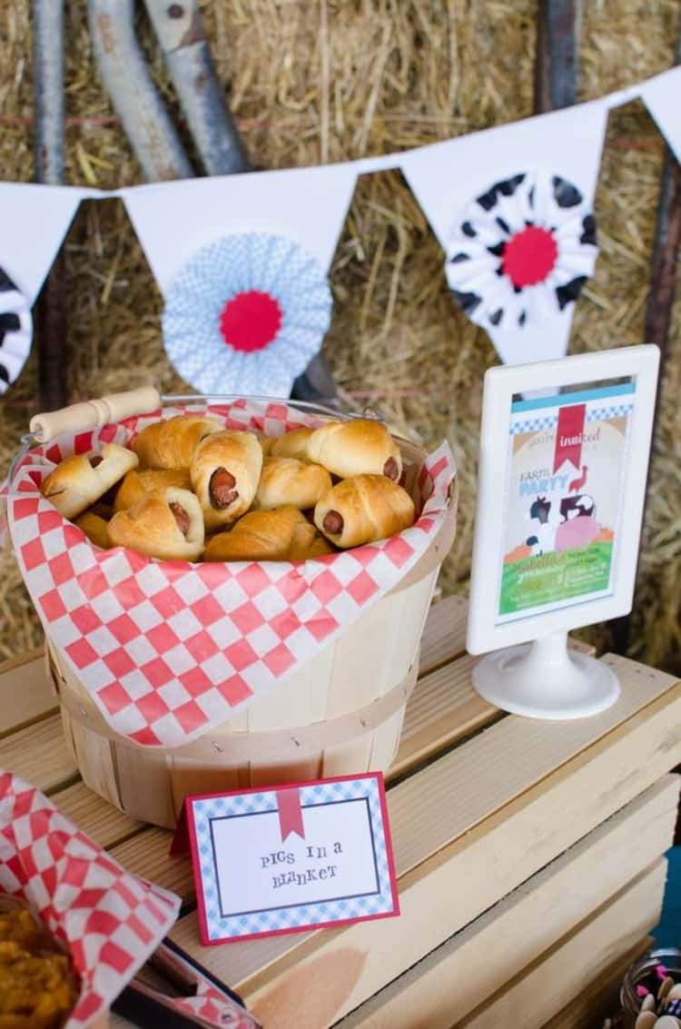 pigs in a blanket food idea for labor day cookout