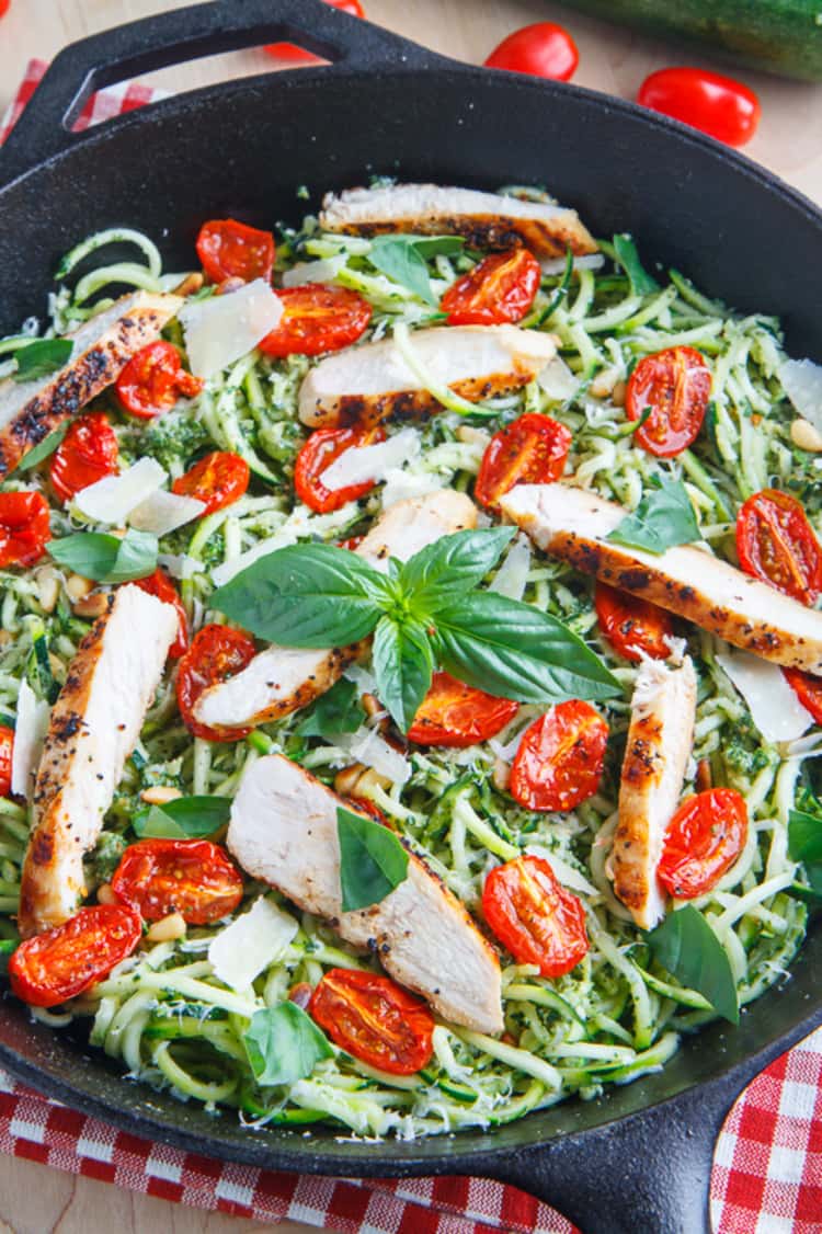 spiralizer recipe - zucchini noodles with roasted tomatoes and grilled chicken in a pot 