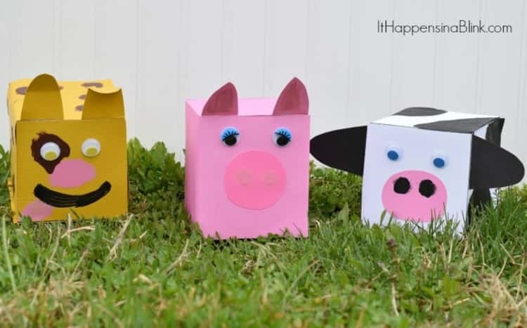 3 farm animals made using tissue boxes