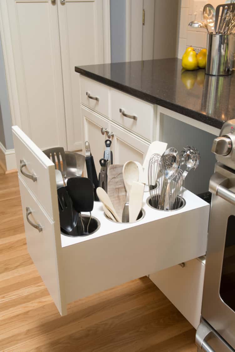 utensils stored upright in a drawer for orgnization