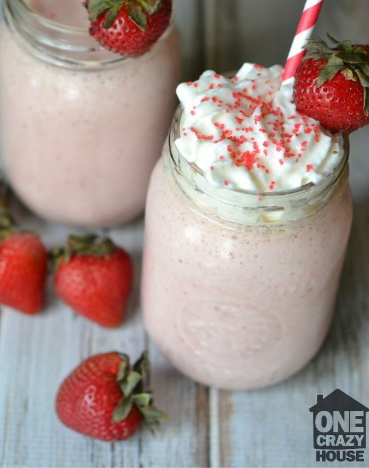 strawberry banana smoothie, berry smoothie, healthy smoothie for kids, fresh strawberries